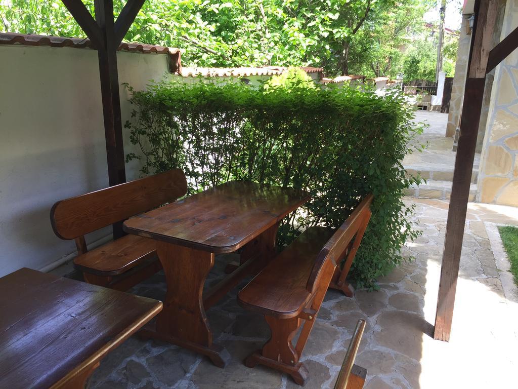 Guest House Afrodita Chernomorets Esterno foto