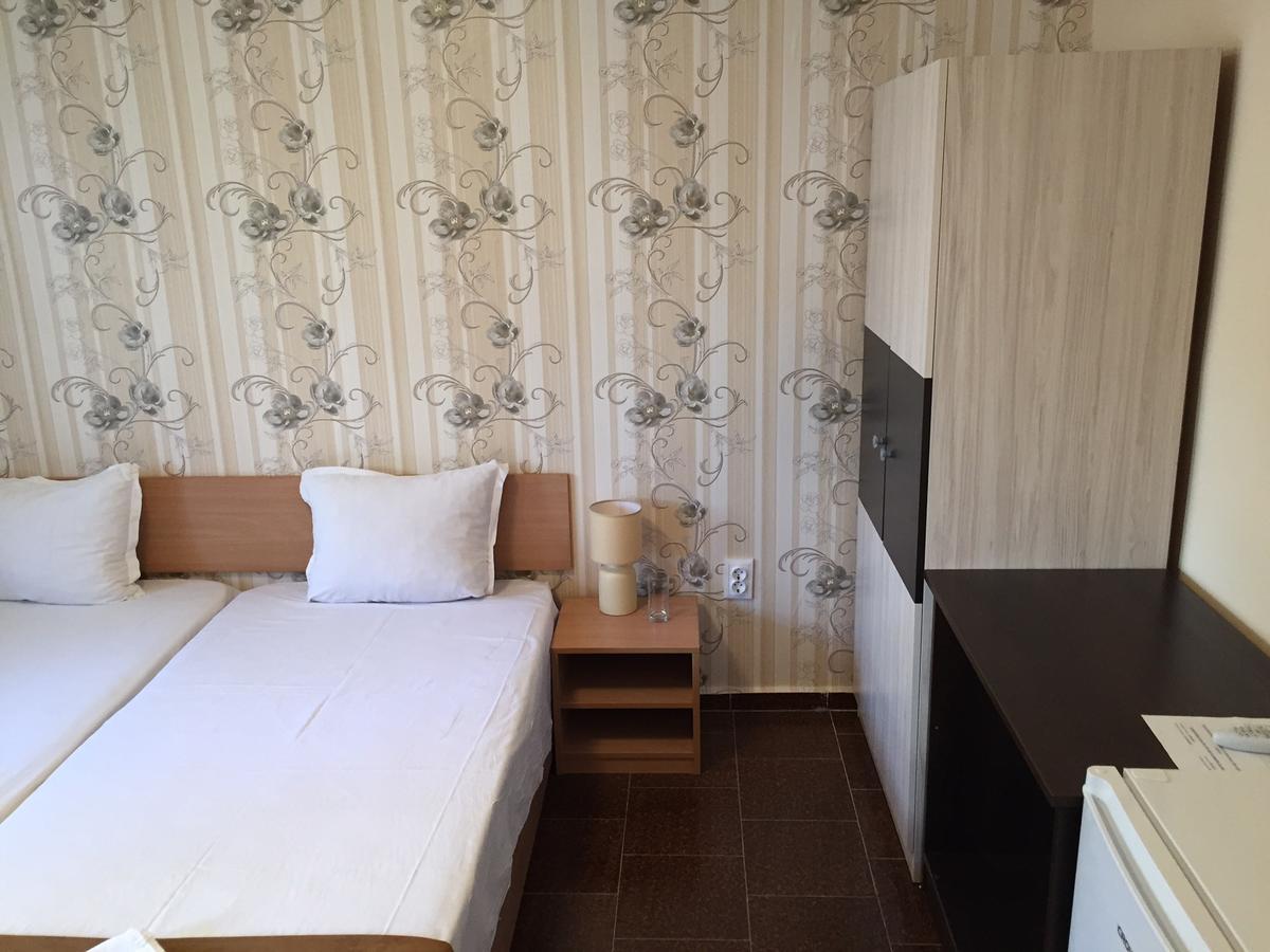 Guest House Afrodita Chernomorets Esterno foto