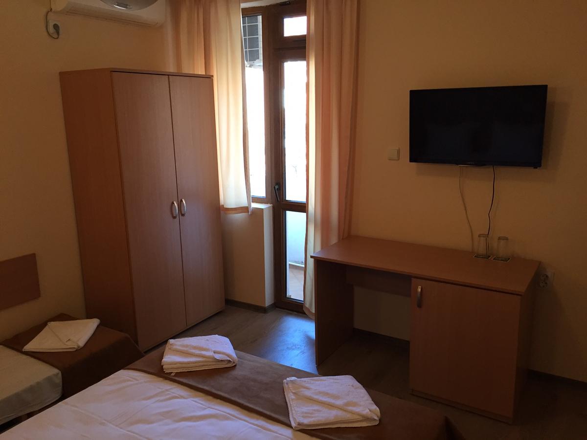 Guest House Afrodita Chernomorets Esterno foto