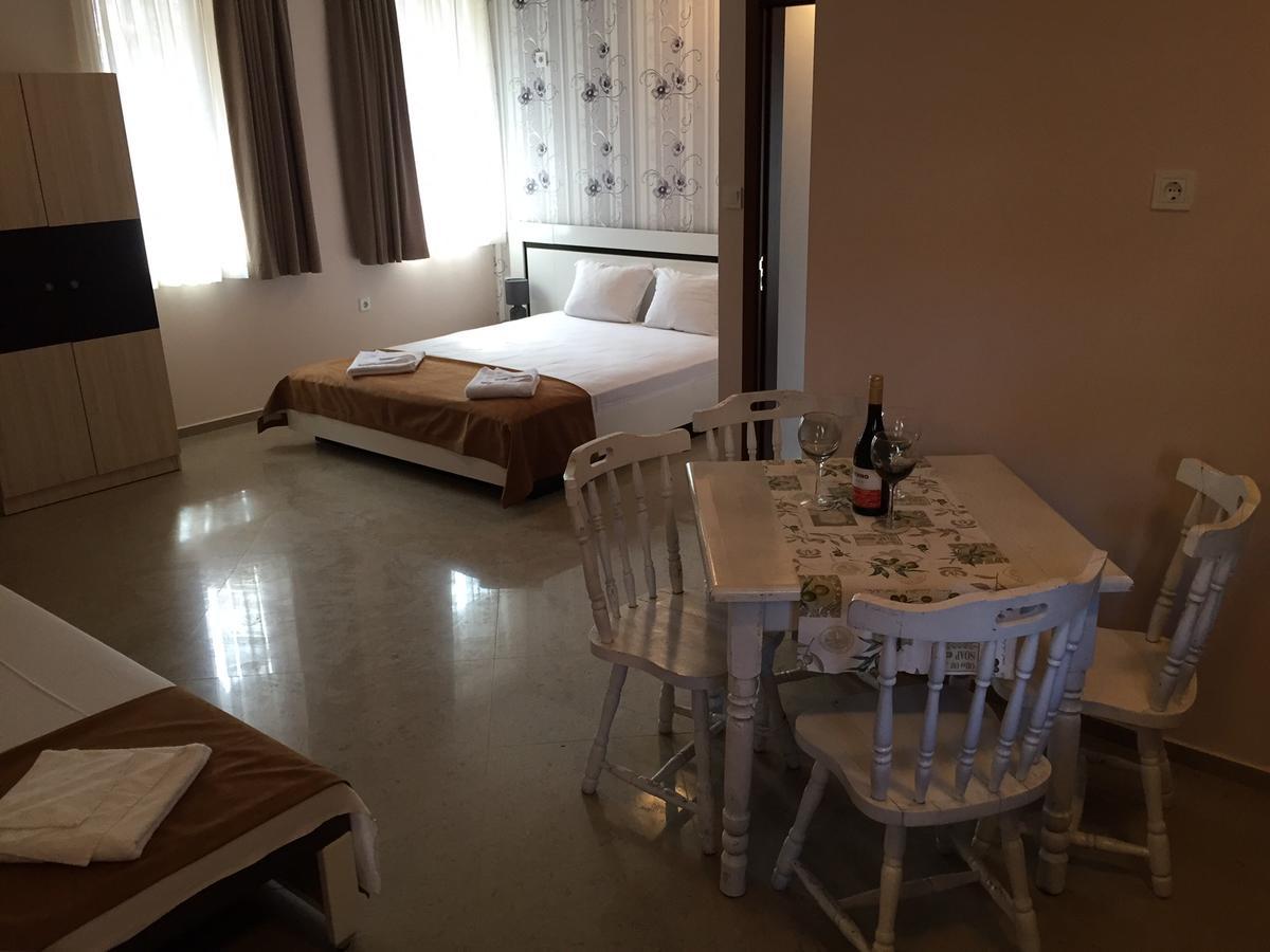 Guest House Afrodita Chernomorets Esterno foto