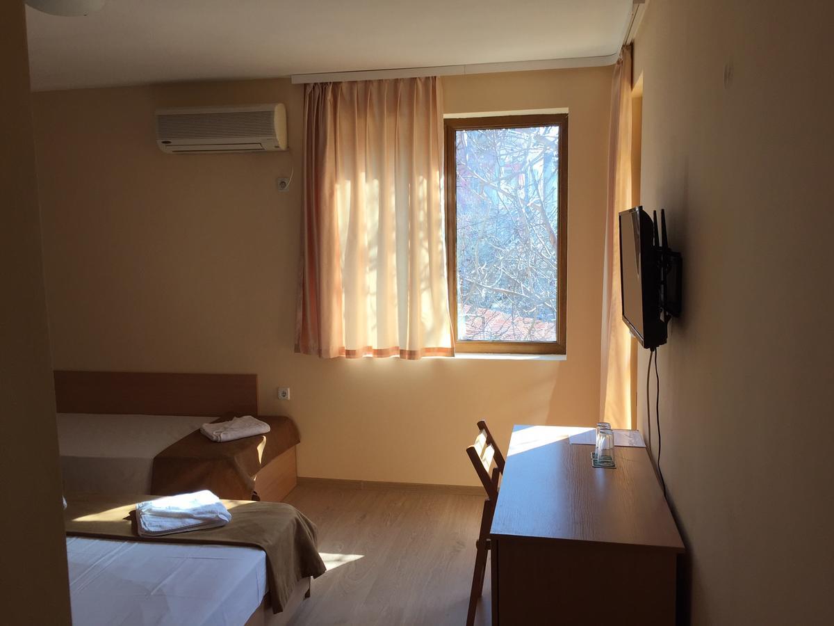 Guest House Afrodita Chernomorets Esterno foto